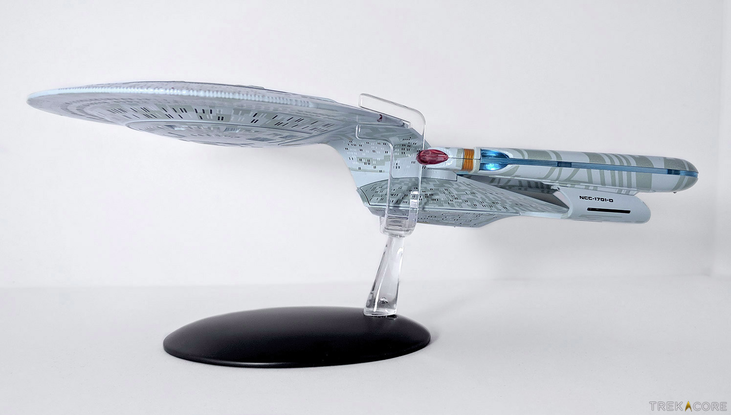 Star Trek Starships USS ENTERPRISE NCC 1701-D Model Box Edition Eaglemoss #1 