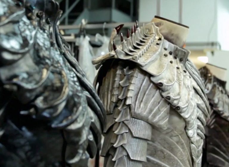 DISCOVERY Set Photo Reveals Alien Design, Costumes