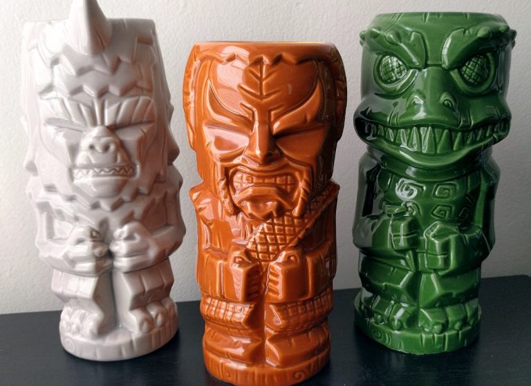 Up Close and Personal with STAR TREK: TOS Geeki Tikis