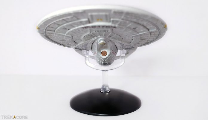 REVIEW: Eaglemoss XL -- USS Enterprise NCC-1701-E • TrekCore.com