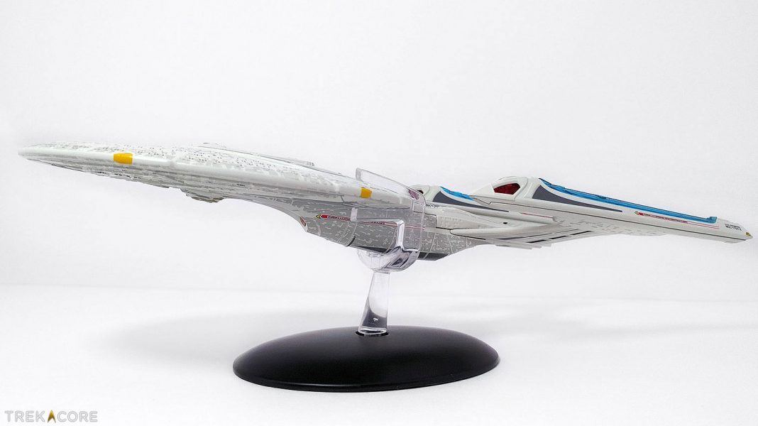 REVIEW: Eaglemoss XL -- USS Enterprise NCC-1701-E • TrekCore.com