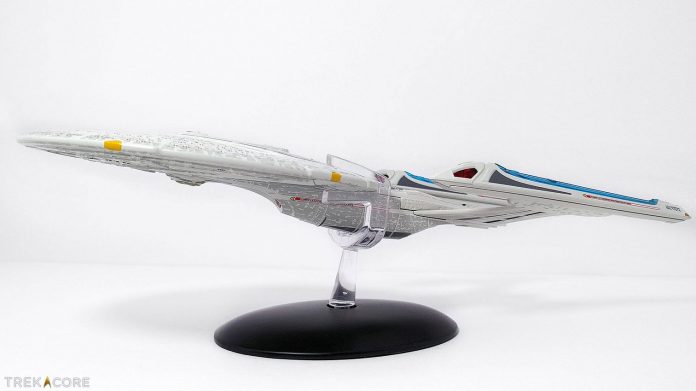 REVIEW: Eaglemoss XL -- USS Enterprise NCC-1701-E • TrekCore.com