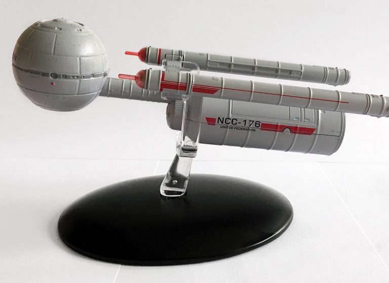 REVIEW: Eaglemoss Official Starships 100 & 101: Daedalus-class USS Horizon and Bajoran Freighter