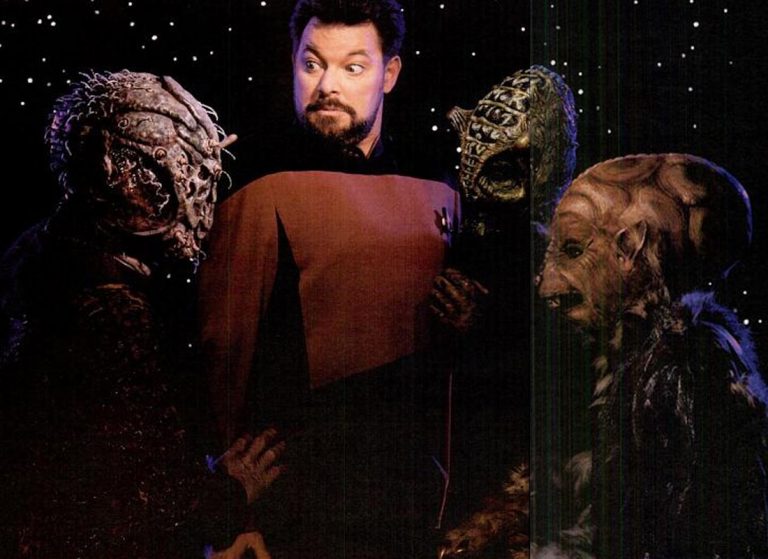 Director Jonathan Frakes Previews His DISCOVERY Debut