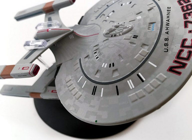 REVIEW: Cheyenne-Class and Borg Queen Ship Models