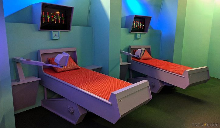 Today S Medical Tech In DISCOVERY S Sickbay Science TrekCore Com   Tos Sickbay 724x420 