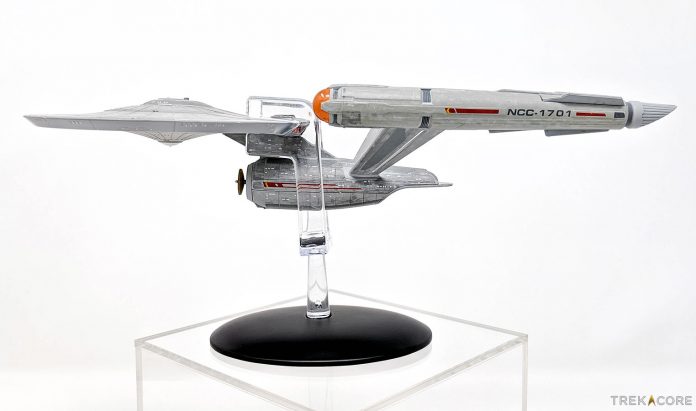 REVIEW: Eaglemoss DISCOVERY-Era USS Enterprise • TrekCore.com