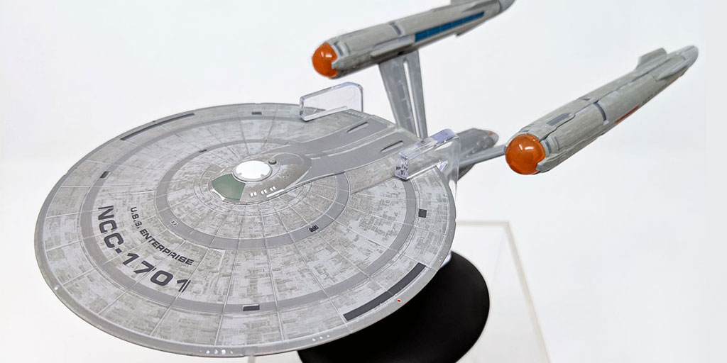 REVIEW: Eaglemoss DISCOVERY-Era USS Enterprise • TrekCore.com