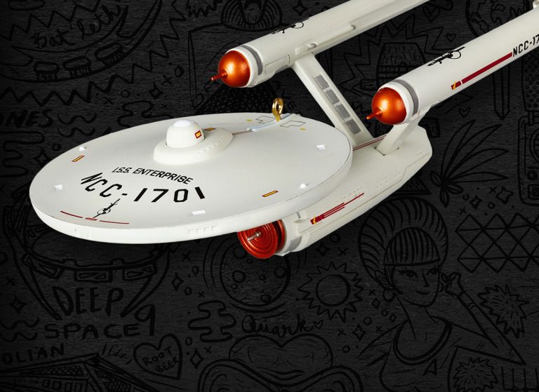 Hallmark Reveals Convention-Exclusive ISS ENTERPRISE