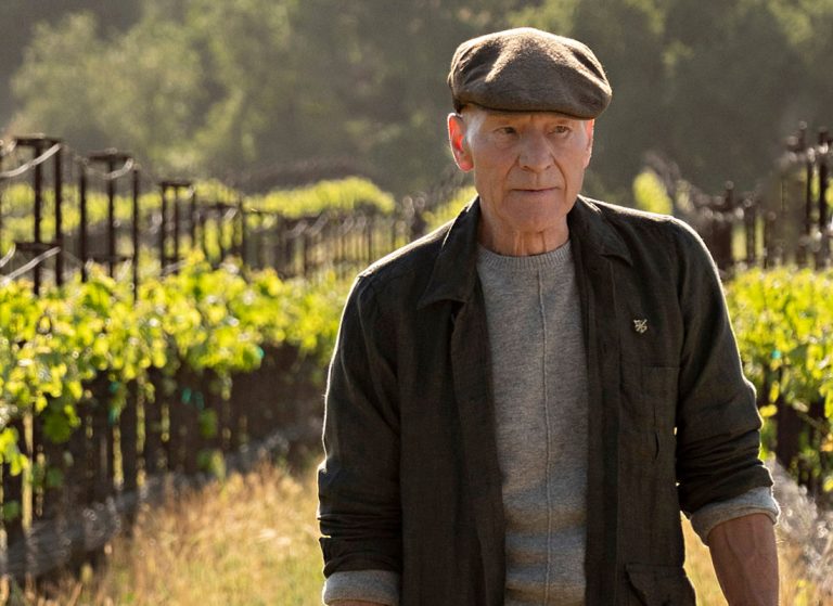 First STAR TREK: PICARD Clip Features Number One on the Prowl