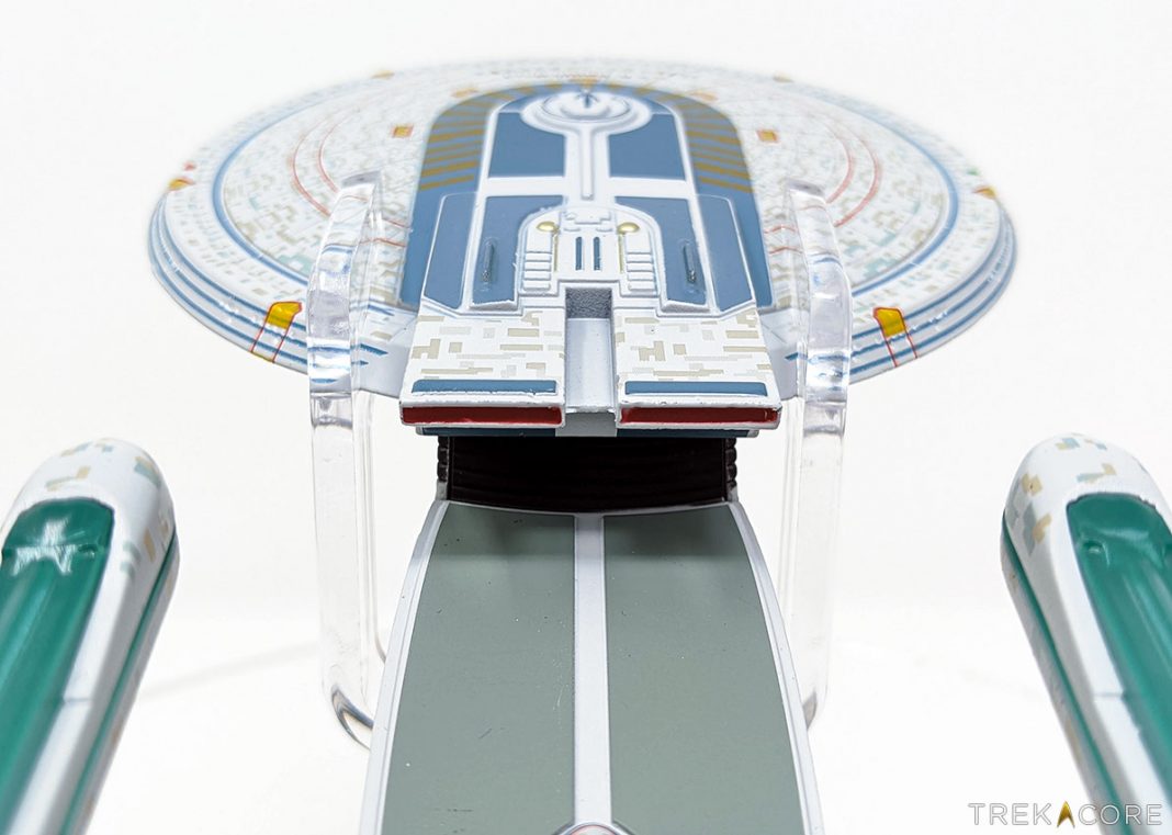 REVIEW: Eaglemoss XL — USS Excelsior (NCC-2000) • TrekCore.com