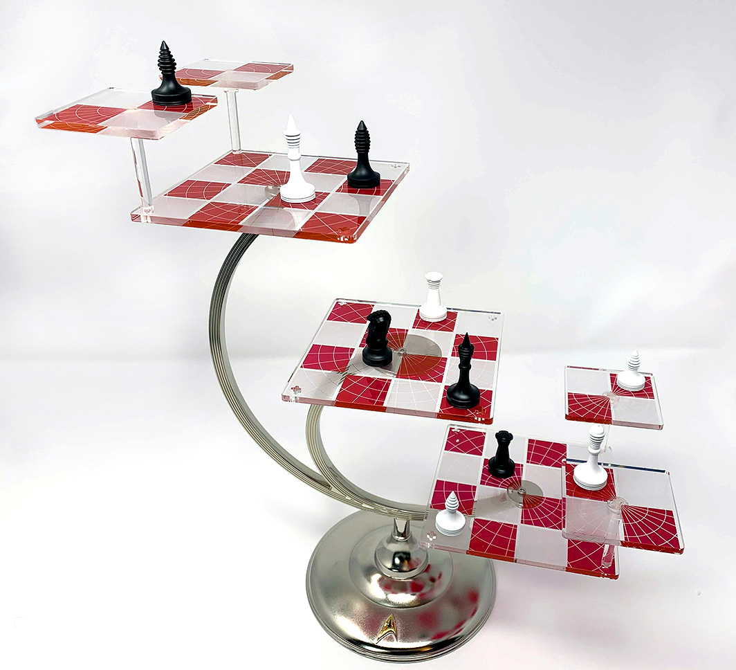 Star Trek Tridimenional Chess Set by The Noble Collection