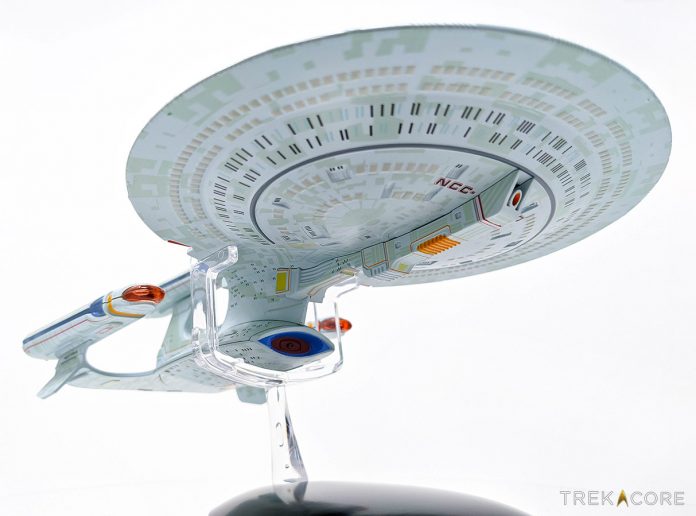 REVIEW -- Hero Collector ALL GOOD THINGS Enterprise-D • TrekCore.com