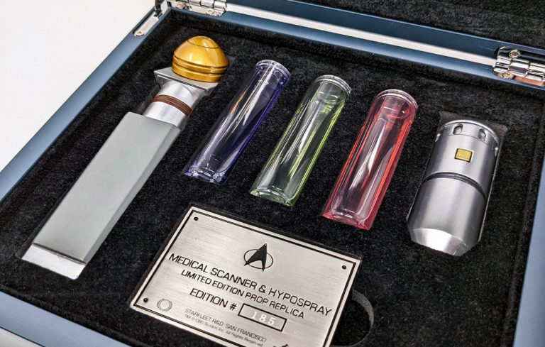 REVIEW — Factory Entertainment’s STAR TREK: TNG Medical Kit Prop Replica Set