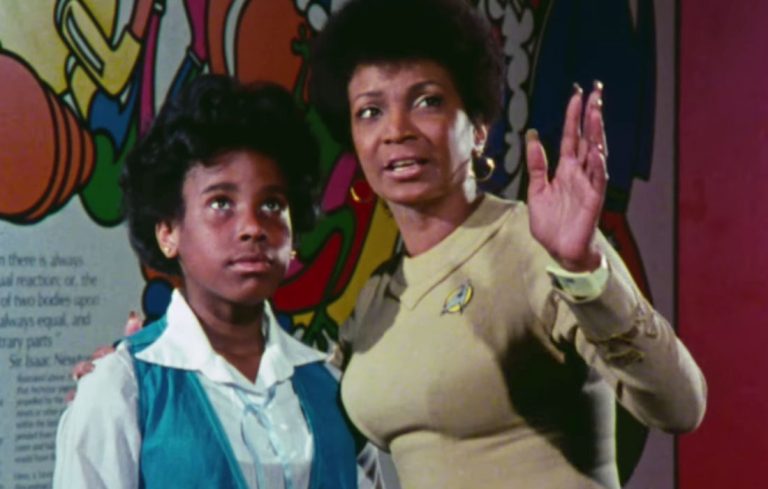 WATCH: Nichelle Nichols Sings at the Smithsonian National Air & Space Museum in Newly-Released 1978 Archival Footage