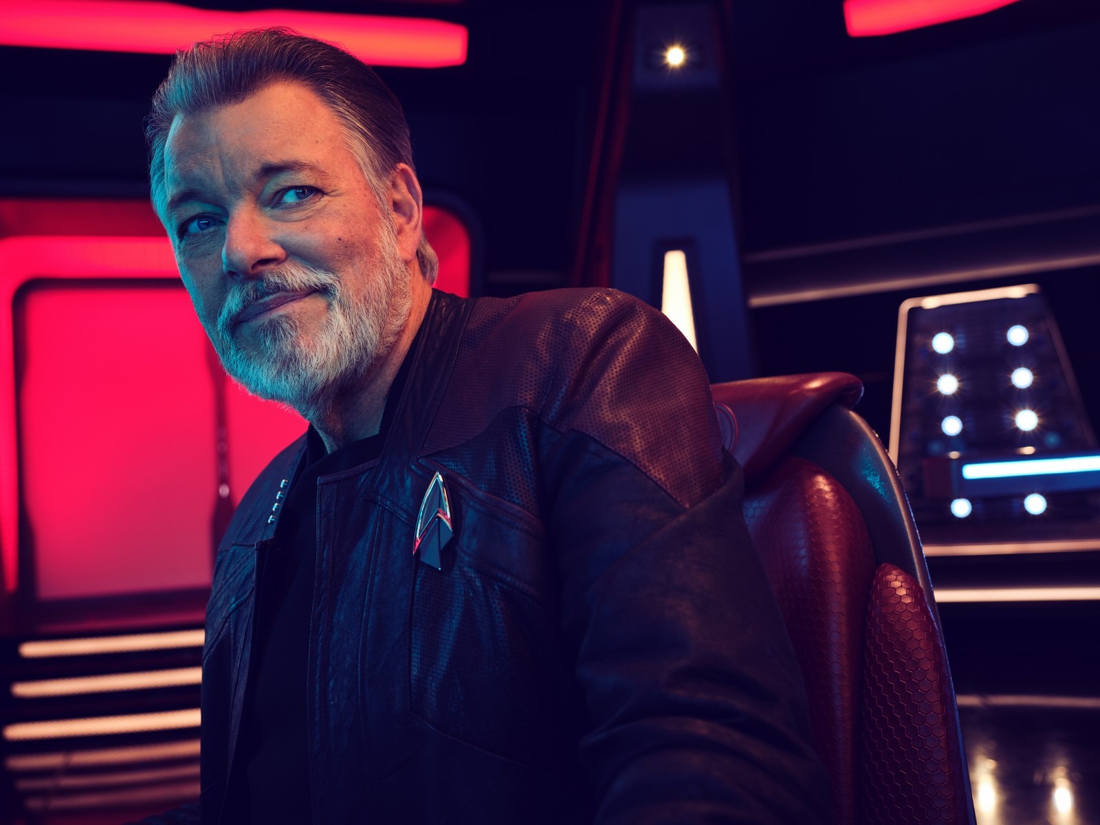 interview-jonathan-frakes-on-revisiting-riker-and-directing-himself